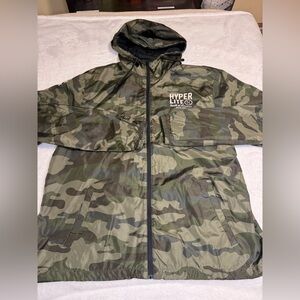 Hyperlite Wake Co. Men's Camouflage Performance Wind Hooded full zip Jacket. 2X